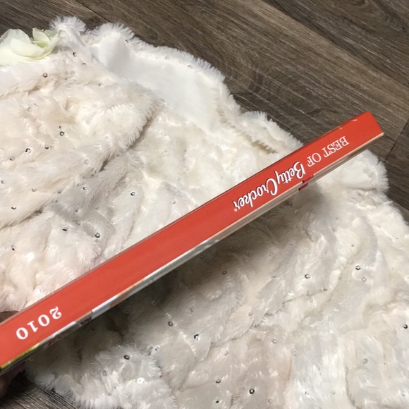 Best of Betty Crocker Book - Picture 5 of 6